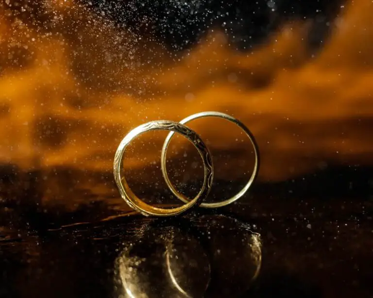 Why Did Gold Ring Turned Copper Color? 3 Best Ways to Fix It