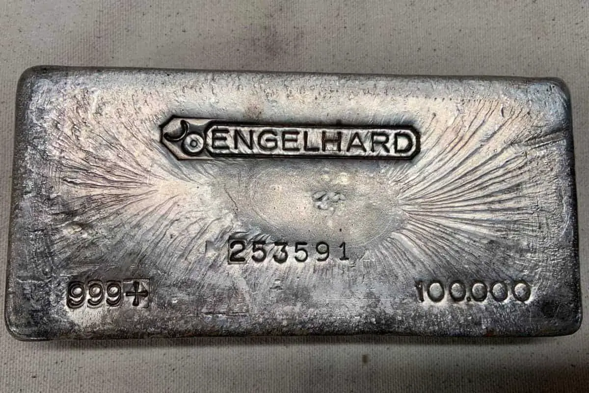 Compare 1 oz Engelhard Silver Bar dealer prices